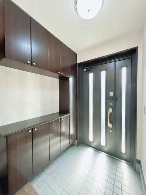 5LDK House for Sale in Teine-ku, Sapporo, Hokkaido - Thumbnail 2