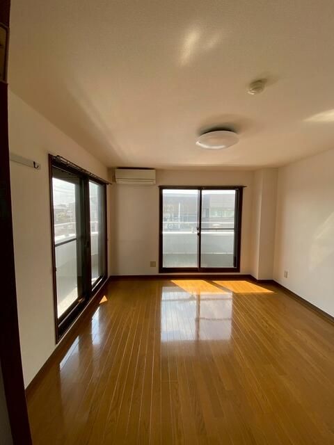 1LDK Apartment for Rent in Sakata, Yamagata - 37.93m² - Thumbnail 4