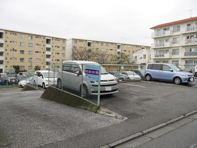 Parking Space for Rent in Yokohama Midori Ward - Thumbnail 3