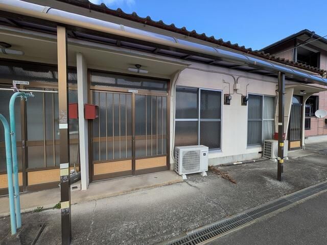 2K Apartment for Rent in Nirasaki, Yamanashi - 29.7 sqm - Thumbnail 2