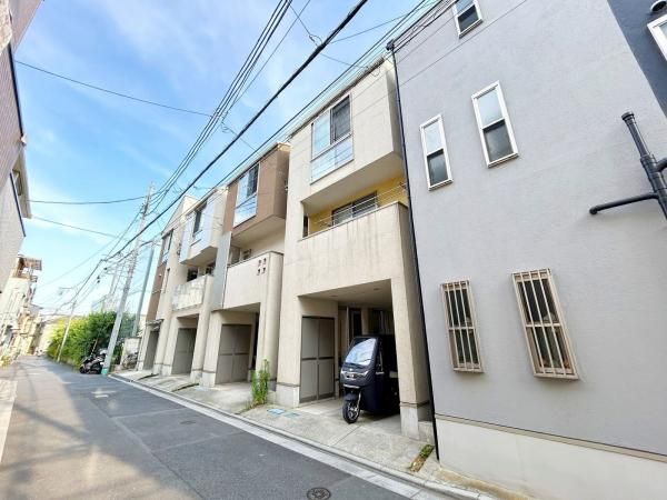 2007 2SLDK Detached House for Sale in Sumida, Tokyo - Thumbnail 2