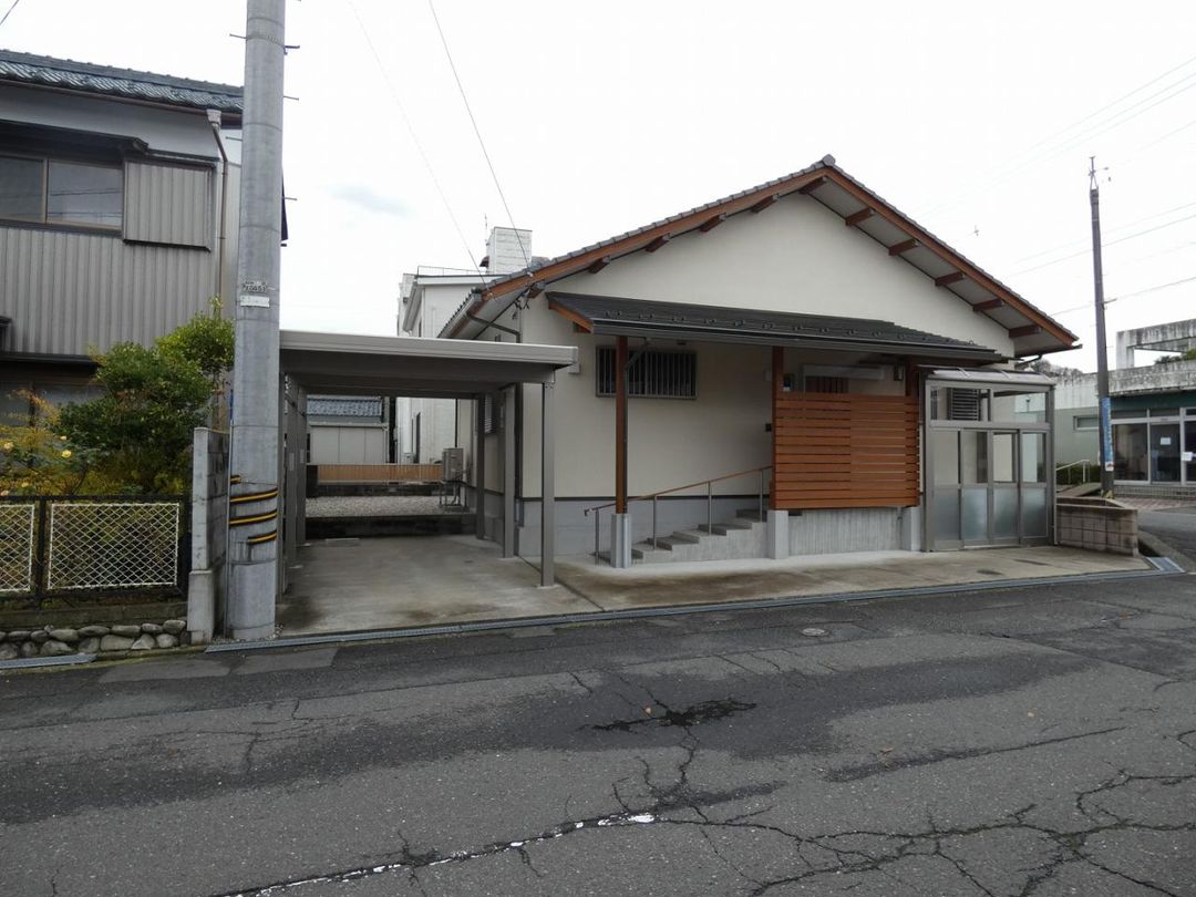 2019-Built 1LDK House on Corner Lot in Echizen City, Fukui - Image 7