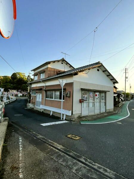 1975 3K Detached House for Sale in Buzen City, Fukuoka - Thumbnail 2