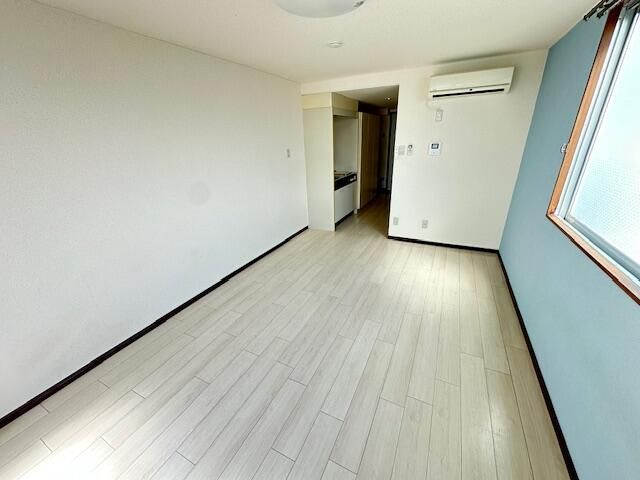 1K Apartment for Rent in Atsugi, Kanagawa - 24.30 sqm - Thumbnail 4