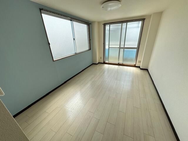 1K Apartment for Rent in Atsugi, Kanagawa - 24.30 sqm - Thumbnail 2
