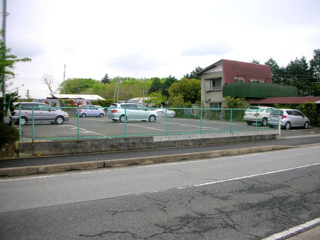 Rental Parking Space in Wakamatsudai, Chiba City - Thumbnail 3