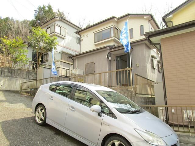 4LDK House for Sale in Nose, Osaka with Garden and 3 Parking Spaces - Thumbnail 3