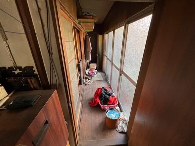 1941 Wooden House on 101sqm Land in Wakamatsu, Kitakyushu - Thumbnail 3