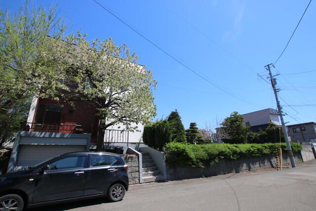 Land for Sale in Minami-ku, Sapporo - 504.48 sqm - Thumbnail 3
