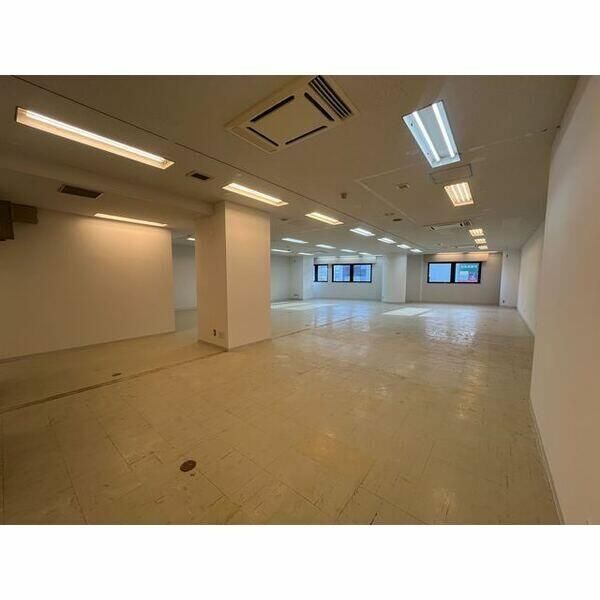 Gis One Building Commercial Unit for Rent in Sapporo - Thumbnail 2