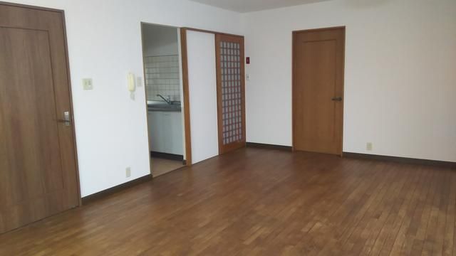 2SLDK Apartment for Rent in Fukushima City - Thumbnail 3