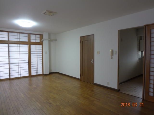 2SLDK Apartment for Rent in Fukushima City - Thumbnail 4