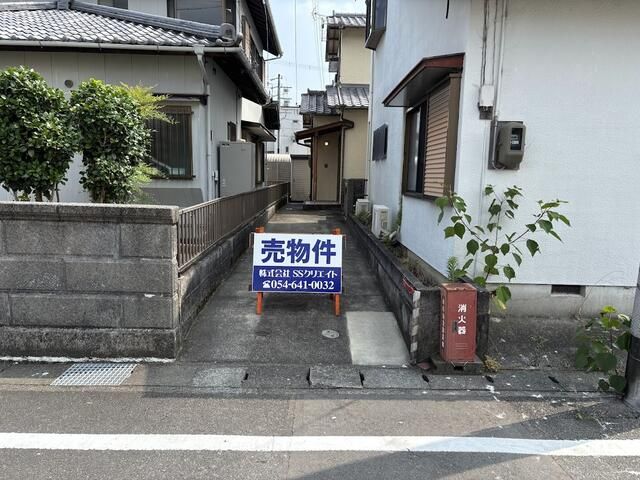 1988 3DK Detached House for Sale in Fujieda, Shizuoka - Thumbnail 2