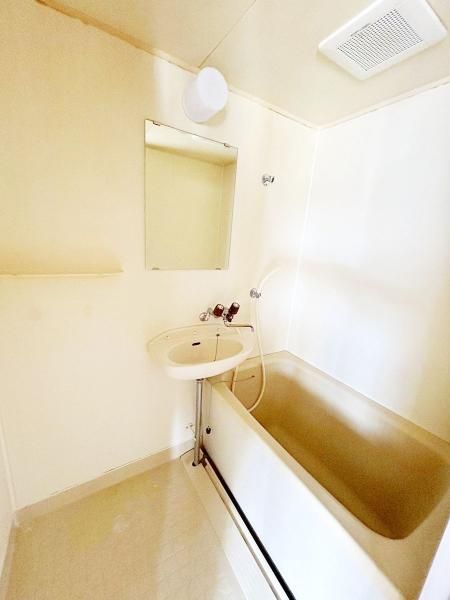 New Mezon Canariya Commercial Building for Sale in Ome, Tokyo - Thumbnail 4