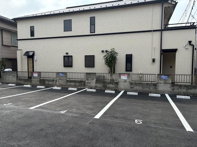 Azalea No. 2 Parking Space for Rent in Inage, Chiba - Thumbnail 3