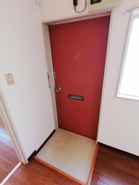 1K Apartment for Rent in Bunkyo-ku, Tokyo - Thumbnail 3