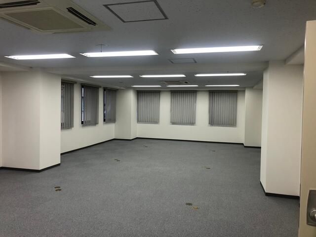Office for Rent in Chiyoda, Tokyo - 91.43 sqm - Thumbnail 3