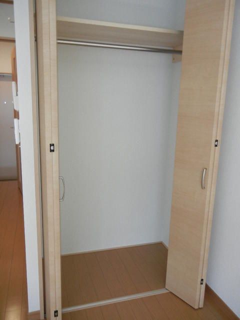 Sun Sale Totsuka V Apartment for Rent in Yokohama - Thumbnail 2