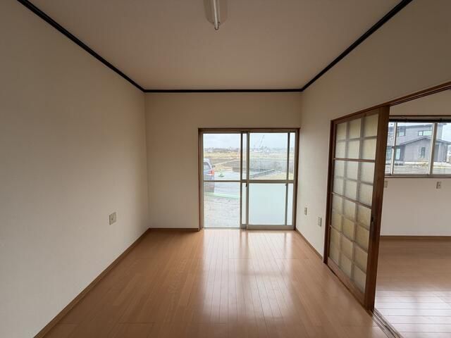 Office for Rent in Annaka, Gunma - 35.18 sqm, Parking Included - Thumbnail 4