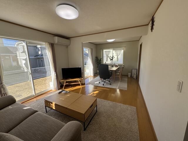 4LDK House for Sale in Higashi, Chiba - 191.17 sqm Land - Thumbnail 2