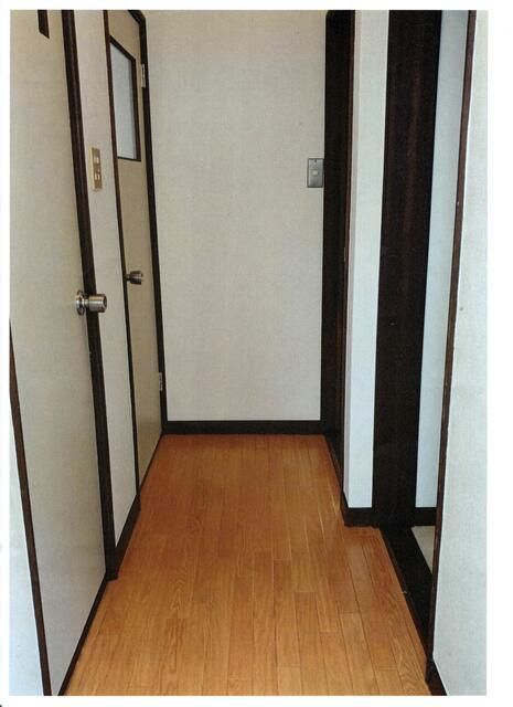 2DK Apartment for Rent in Ishikari, Hokkaido - 40,000 Yen - Thumbnail 2