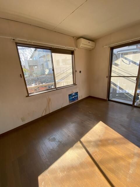 4LDK House for Sale in Ome, Tokyo with Garden and Parking - Thumbnail 4