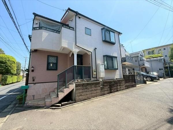 4SLDK Detached House for Sale in Setagaya, Tokyo - Thumbnail 2