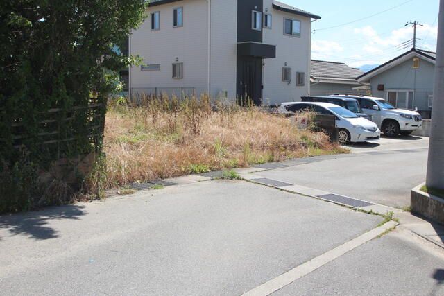 Land for Sale in Fuefuki City, Yamanashi - 203 sqm - Thumbnail 2