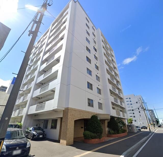 2LDK Apartment for Sale in Central Sapporo, Hokkaido - Thumbnail 2