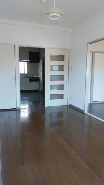 2DK Apartment for Rent near Hiratsuka Station, Kanagawa - Thumbnail 3