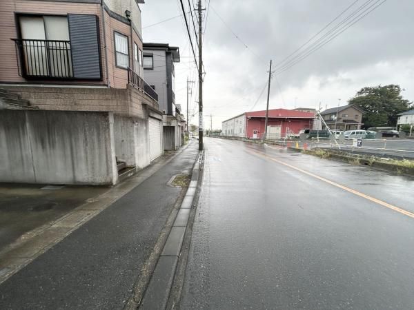 3LDK Detached House for Sale in Saitama City's Kita Ward - Thumbnail 2