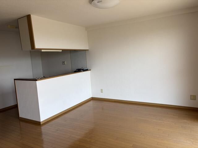 Rushēru Rakuen 2LDK Apartment for Rent in Sakai City, Fukui - Thumbnail 3