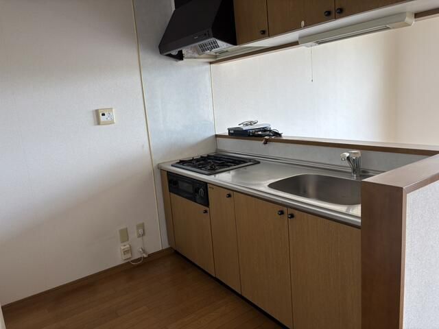 Rushēru Rakuen 2LDK Apartment for Rent in Sakai City, Fukui - Thumbnail 4