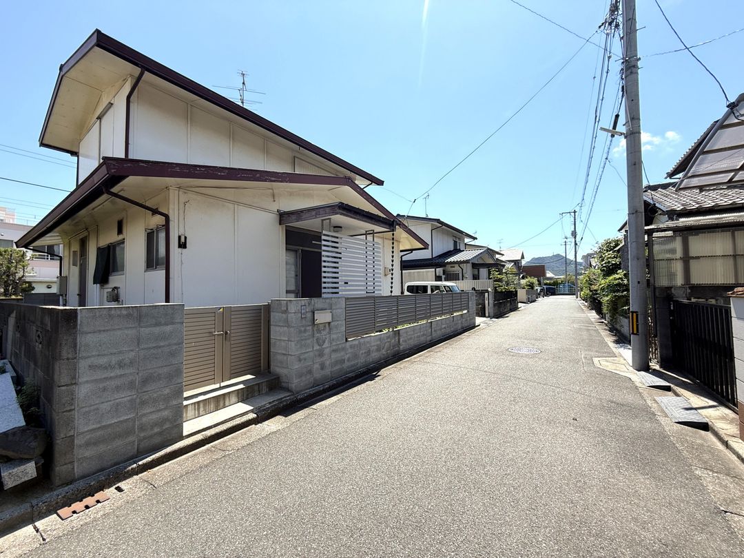 4DK Detached House for Sale in Kawabari, Okayama City - Thumbnail 2