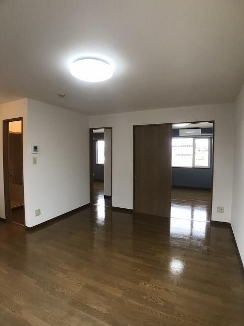 2LDK Apartment for Rent in Kiyota-ku, Sapporo, 40.49 sqm - Thumbnail 4