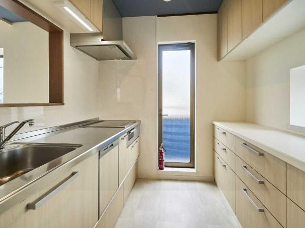 Renovated 3LDK House in Yokohama's Higashi-Kibogaoka - Image 1