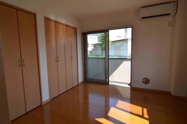 1K Apartment for Rent in Isehara, Kanagawa - 45,000 Yen - Thumbnail 3
