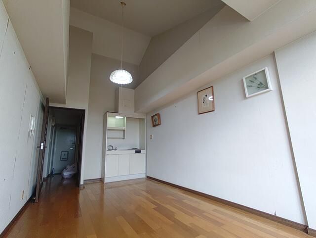 4LDK Apartment for Sale in Tama City, Tokyo - 107.61 sqm - Thumbnail 2