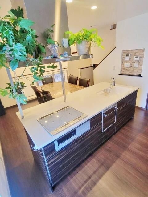 4LDK All-Electric House in Kitakyushu with 4-Car Parking - Thumbnail 2