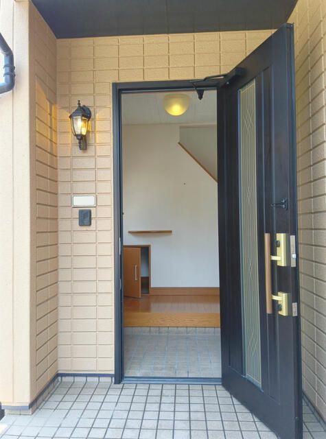 4DK House in Fukutsu City with Garden and Parking - Image 16