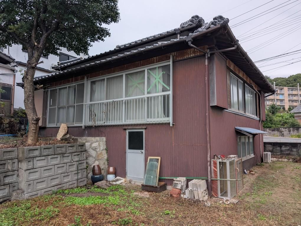 1995 Detached House for Sale in Hofu City, Yamaguchi - Main Image