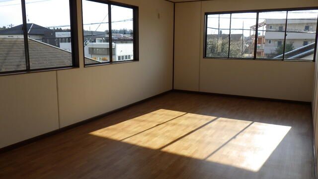 Kasama Commercial Space for Rent - 98 sqm Office/Shop - Thumbnail 3