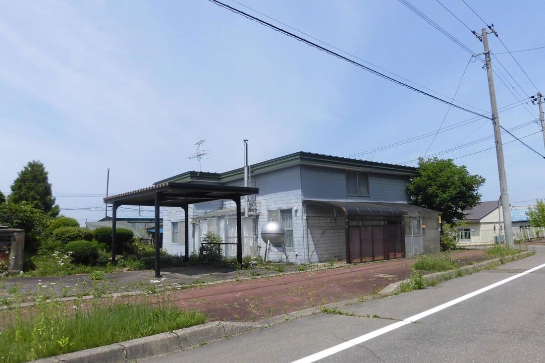 3LDK House on Large Corner Lot in Ikeda, Hokkaido - Image 7