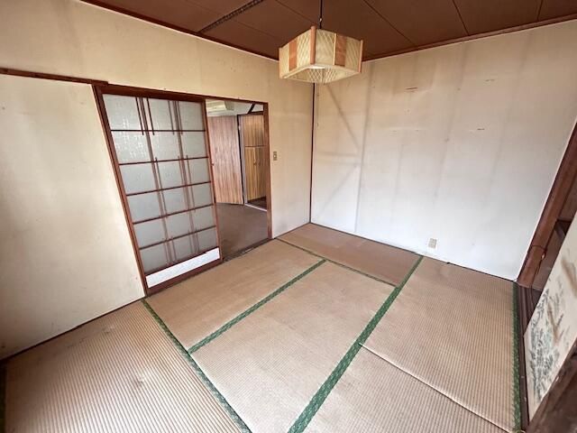 5DK House with Garden in Shimonoseki's Chofu Area | 398万円 - Thumbnail 4