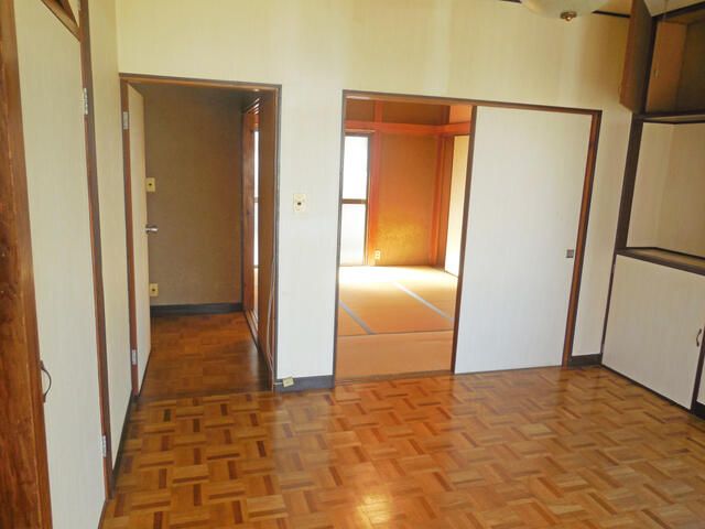 3DK Terrace House for Rent in Arakawa, Tokyo - Thumbnail 3