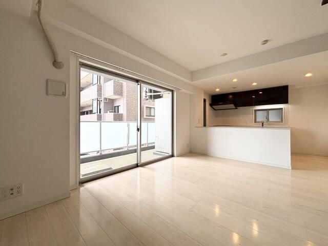 2SLDK Apartment for Sale in Utsunomiya, Tochigi - Thumbnail 3