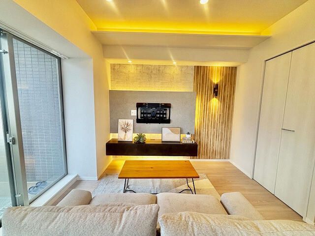 1LDK Apartment for Sale in Shibuya, Tokyo - Diole Nishi-Shinjuku - Thumbnail 2