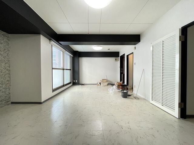 Sapporo Chuo-ku 1R Apartment for Sale Near Odori Park - Thumbnail 2