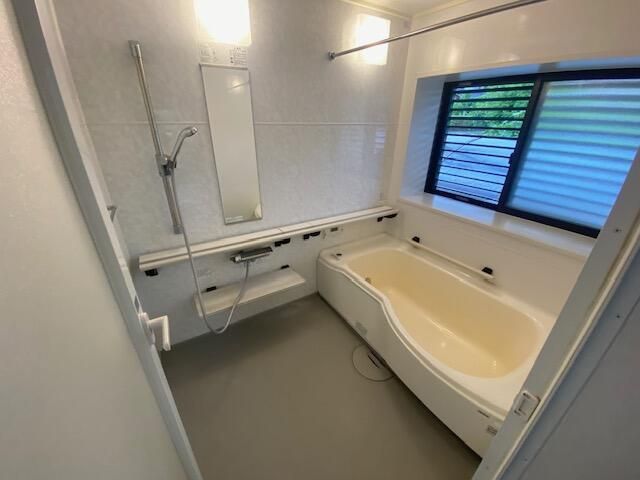 5LDK House for Sale in Munakata, Fukuoka with Large Garden - Thumbnail 4