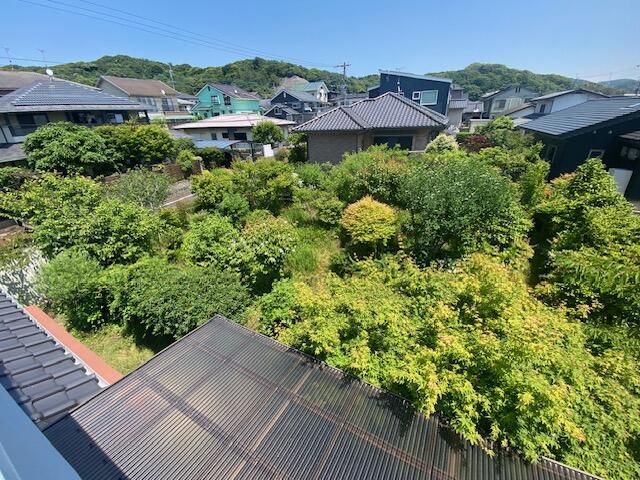 5LDK House for Sale in Munakata, Fukuoka with Large Garden - Thumbnail 2